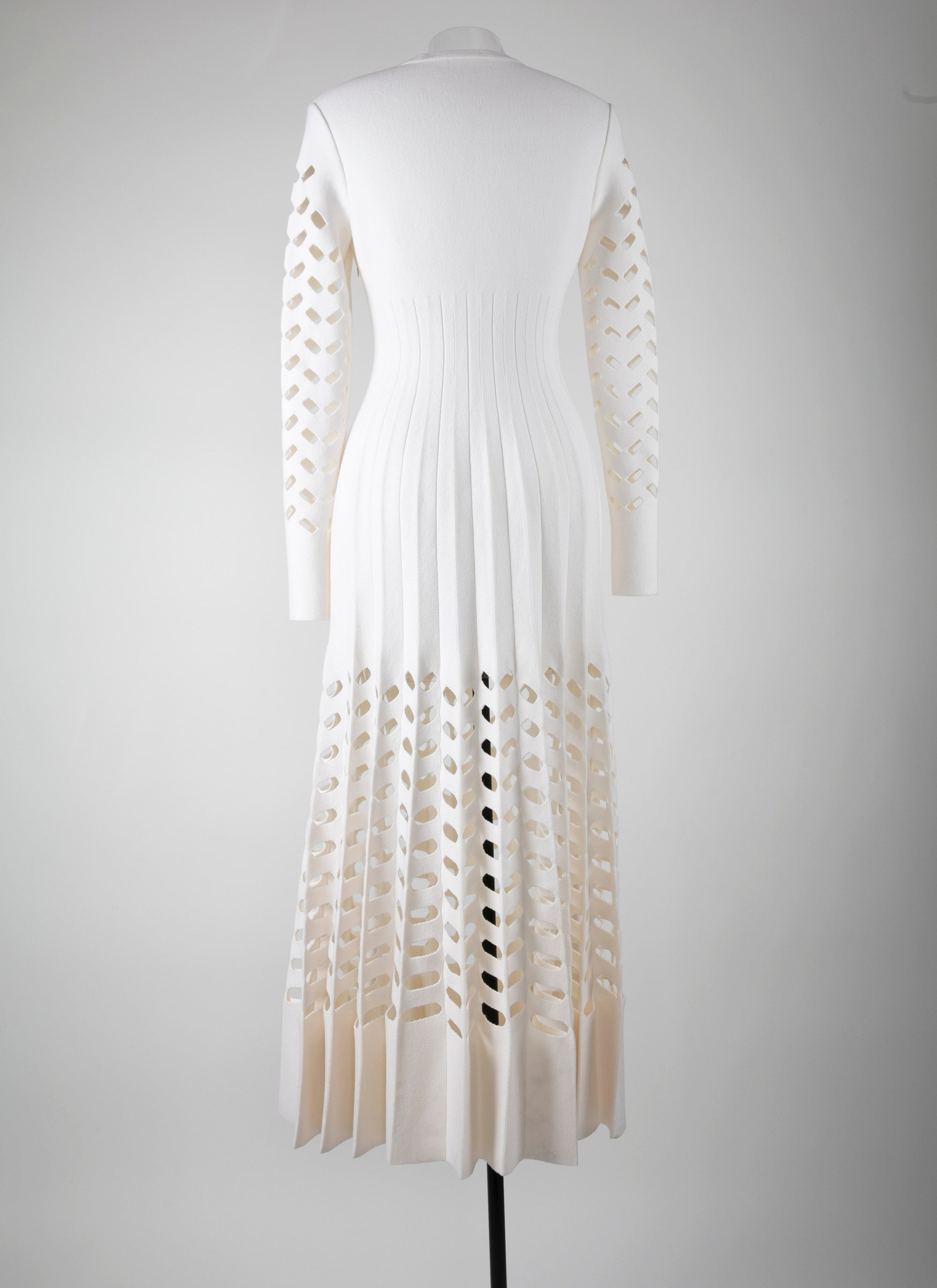 Robe plissée à manches longues en laine - Ivoire