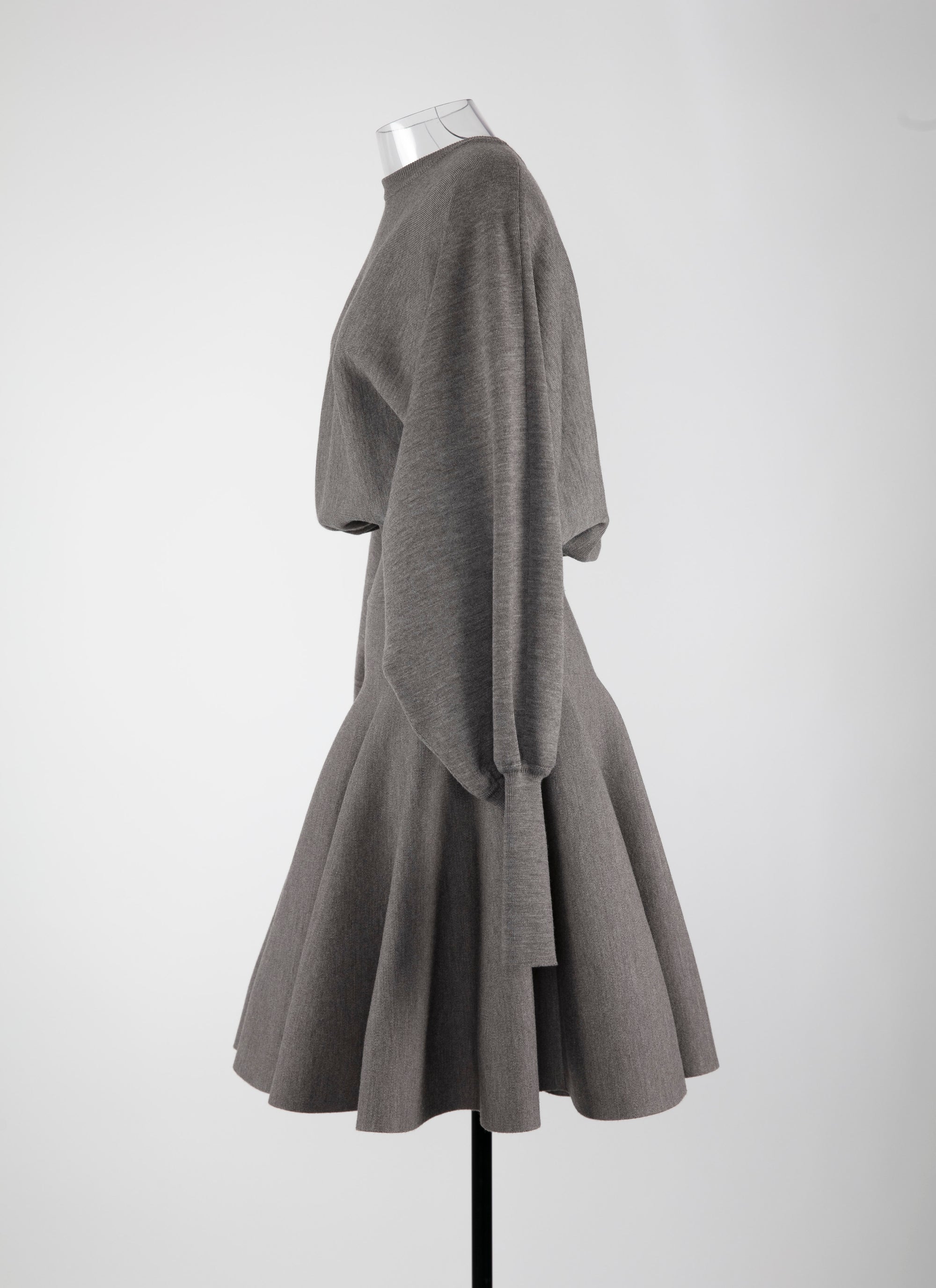 Robe courte ceinturée à manches longues en laine - Gris Chine
