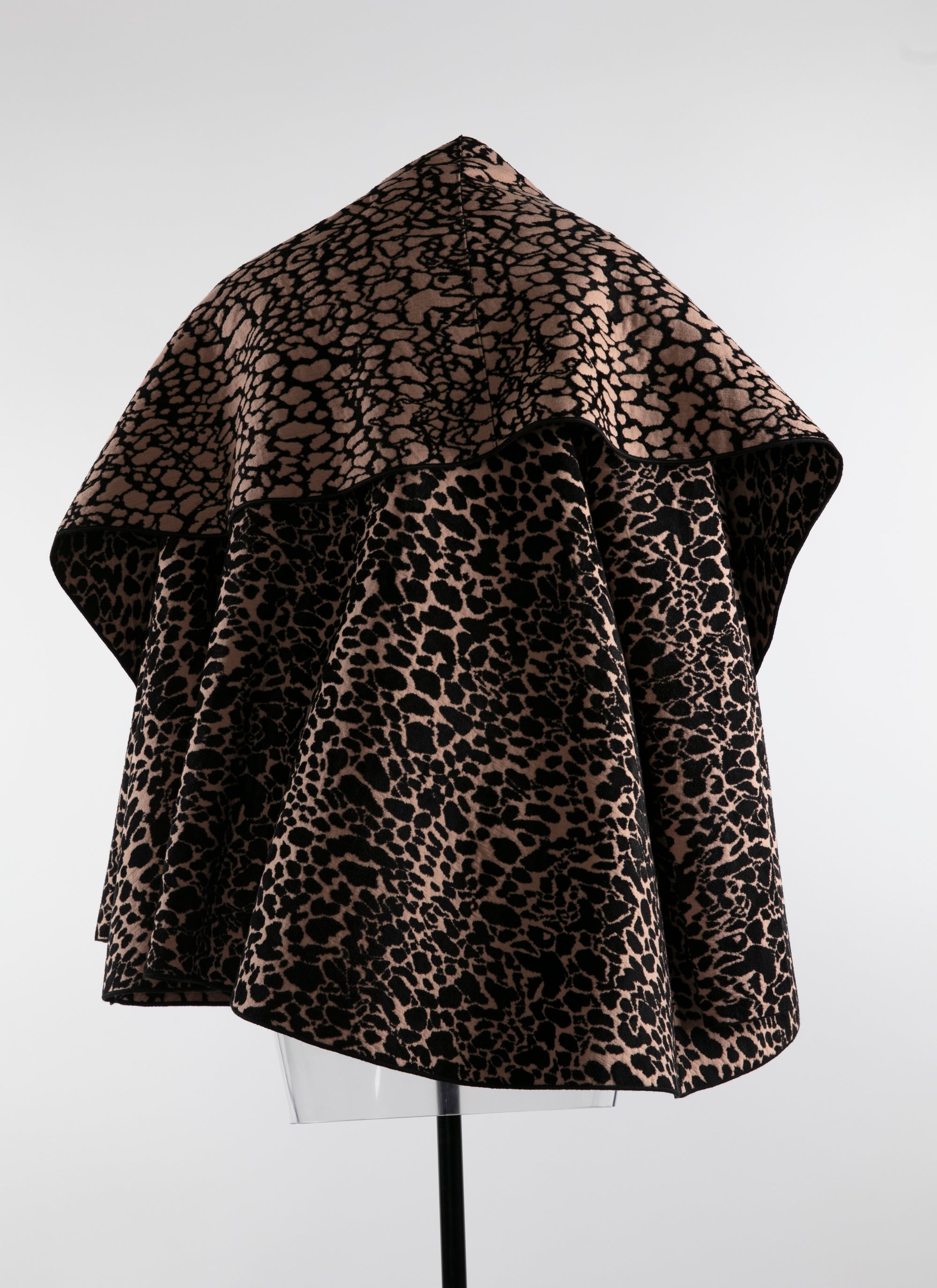 Veste à capuche en laine - Chair & Noir