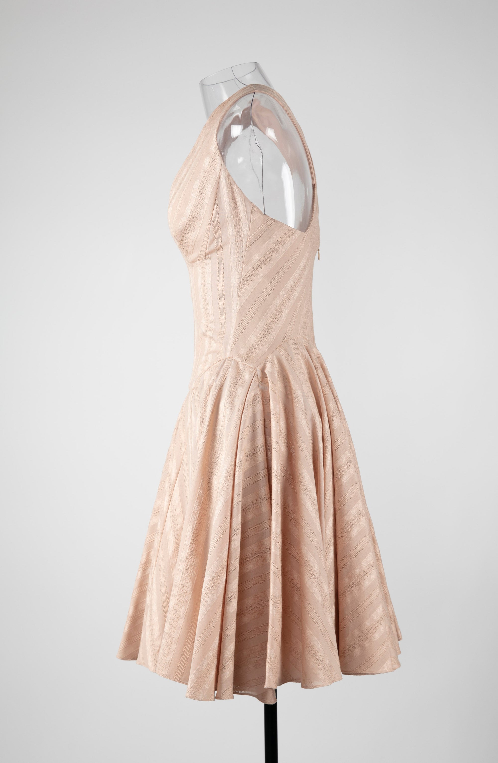 Cross-back flared dress - Nude