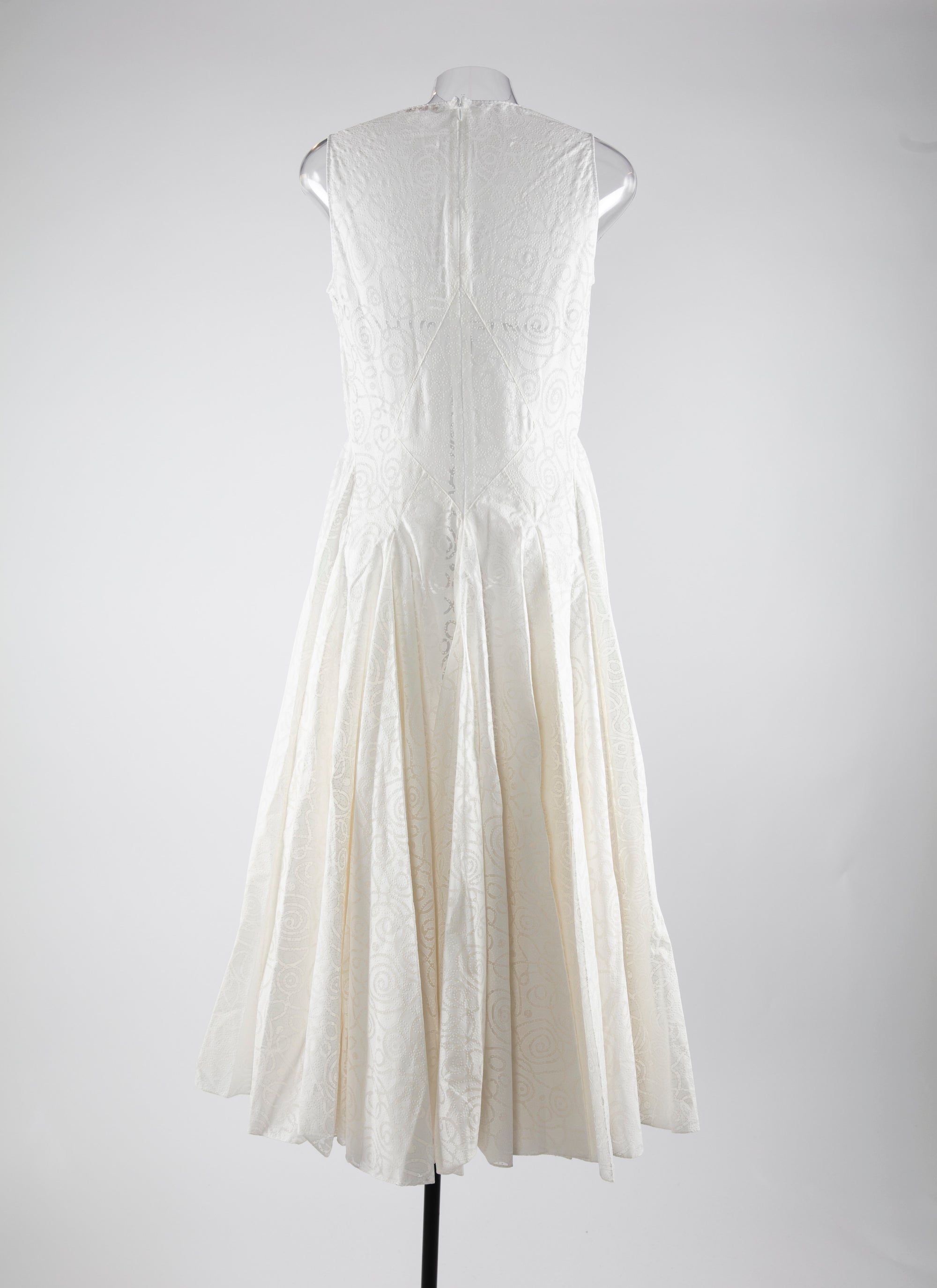 Long v-neck dress - White