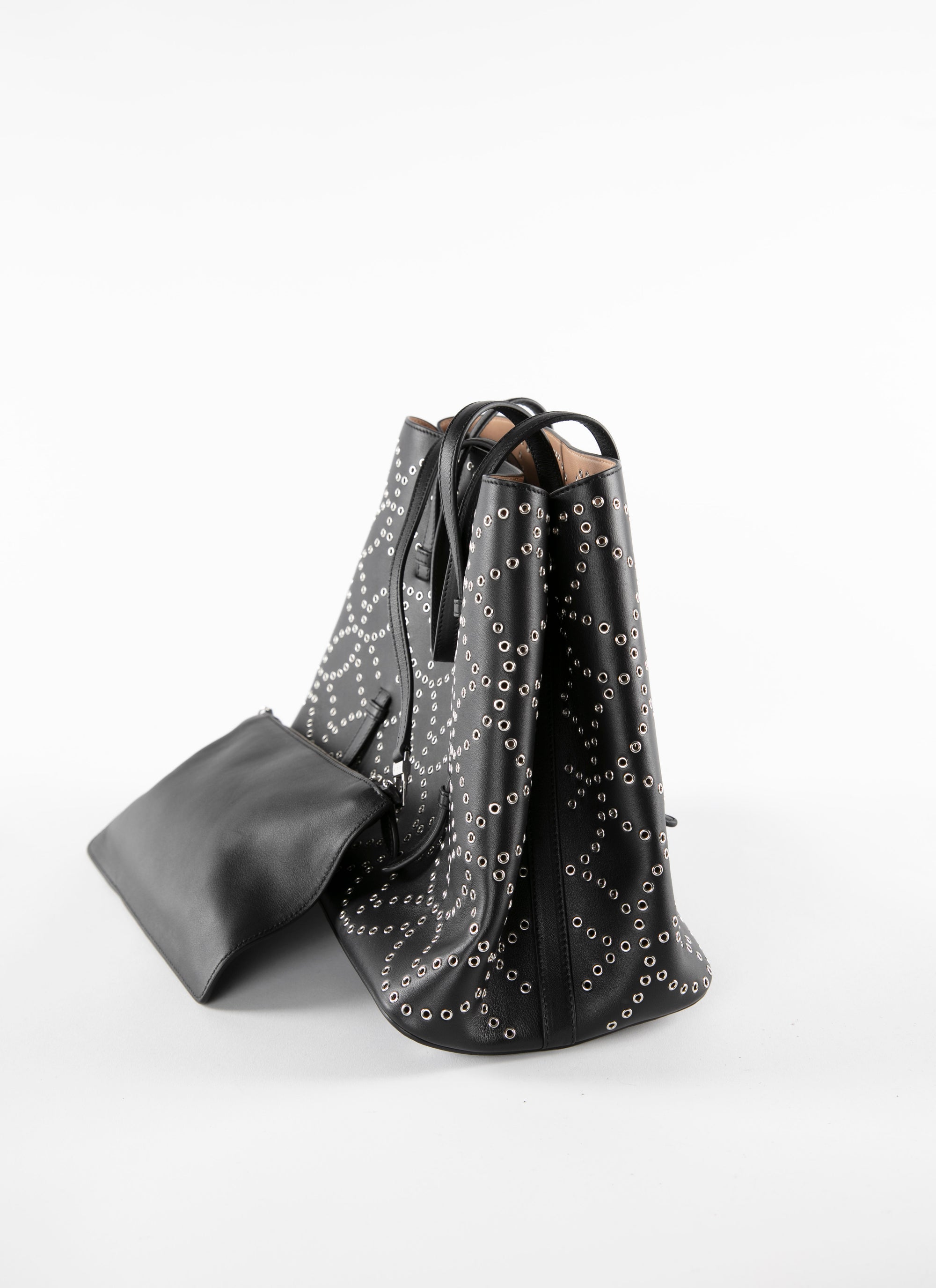 Mina medium bag 32 - Black intense