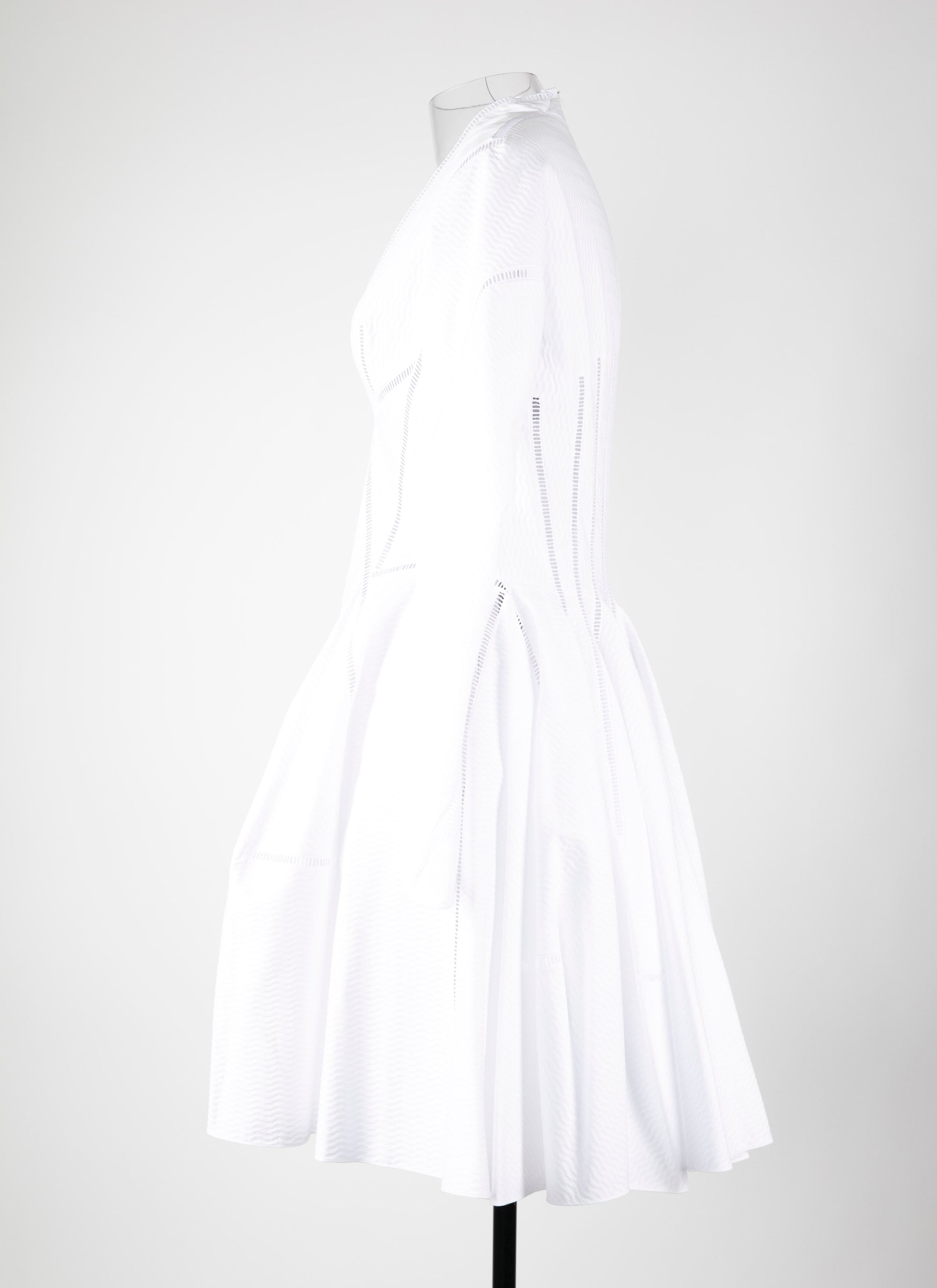 Long-sleeved dress with perforated knitted details - White