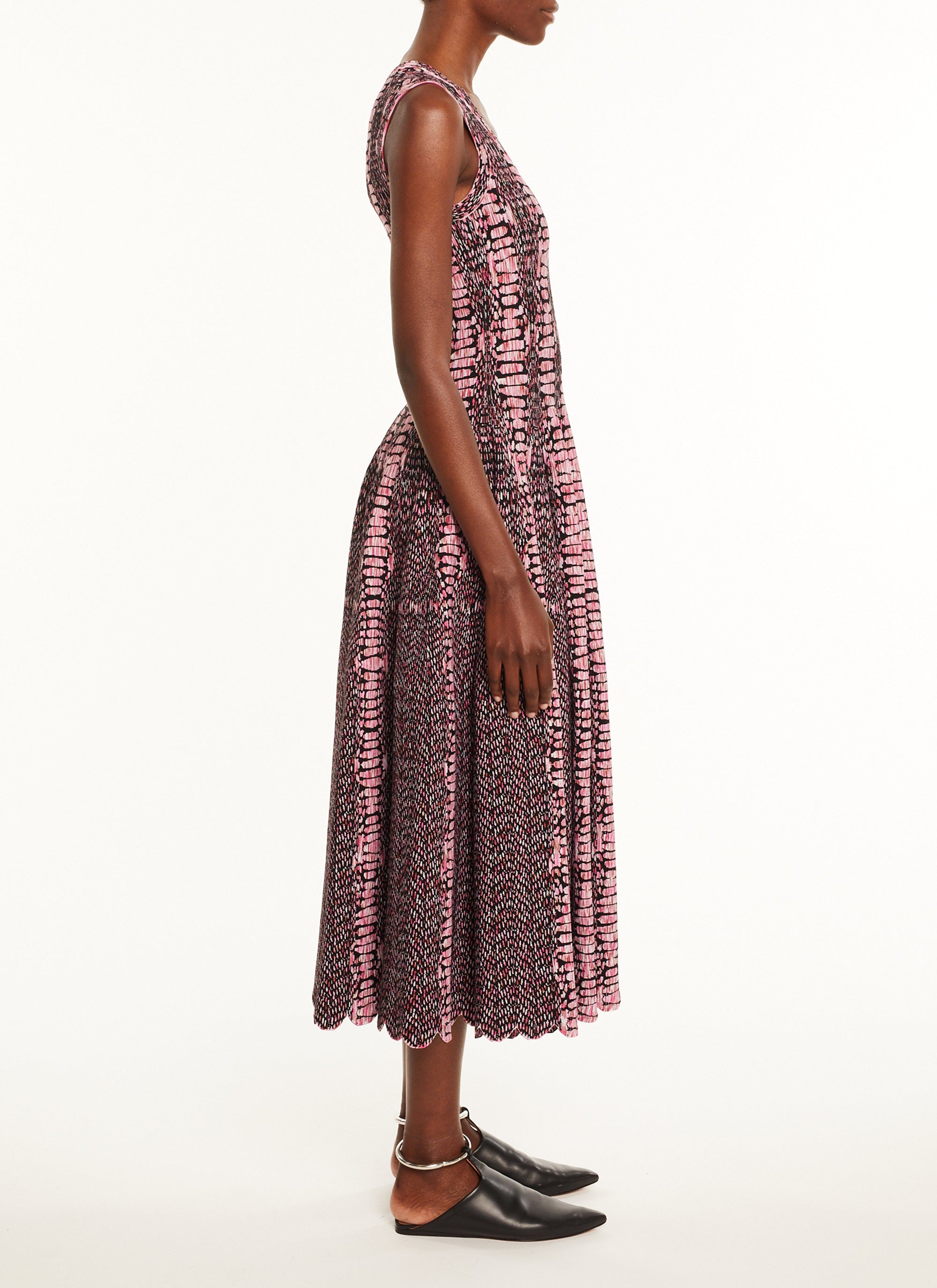 Sleeveless Maxi Dress - Black & Pink