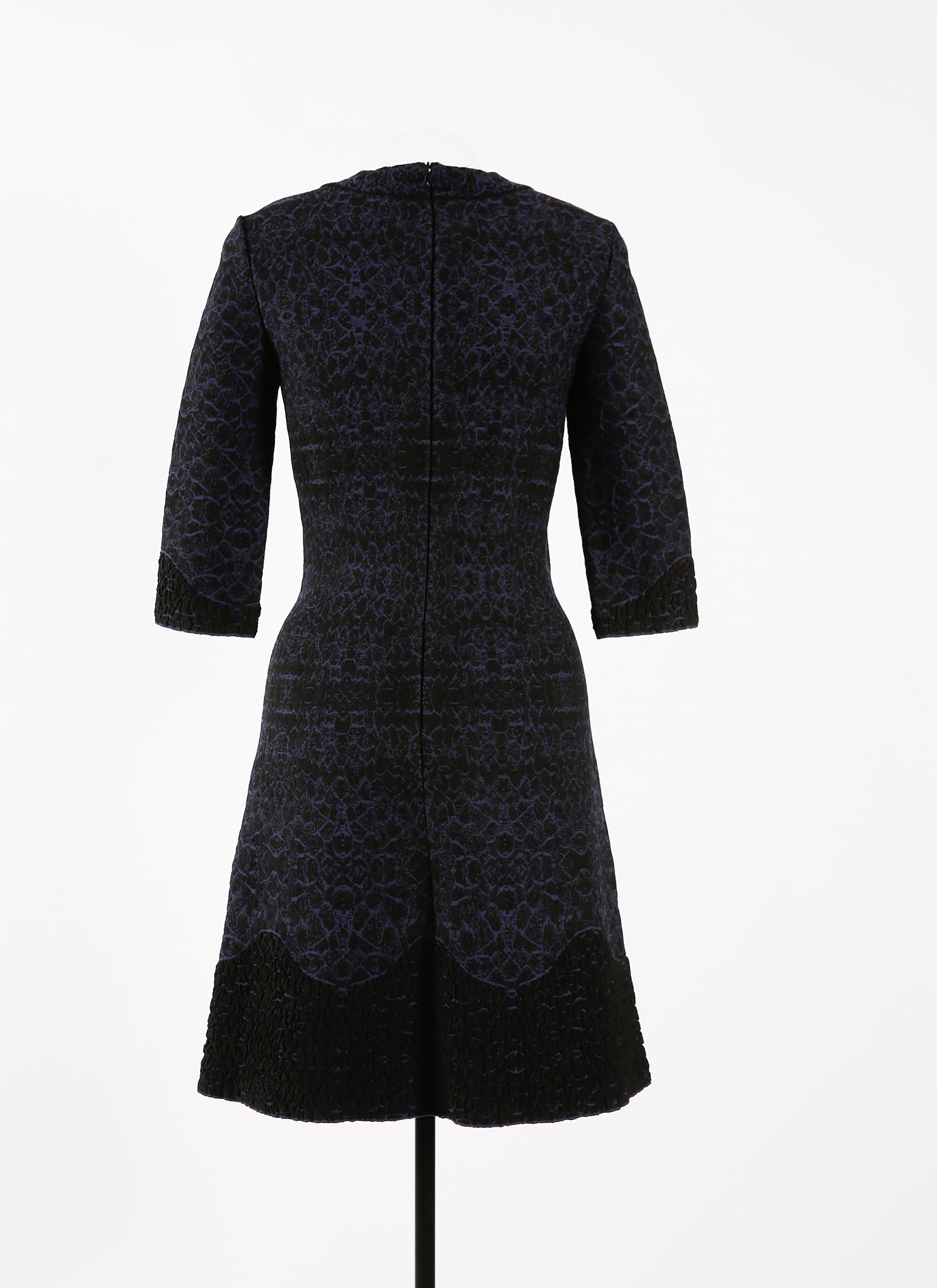 Robe à manches courtes Galatea en maille - Noir & Saphir