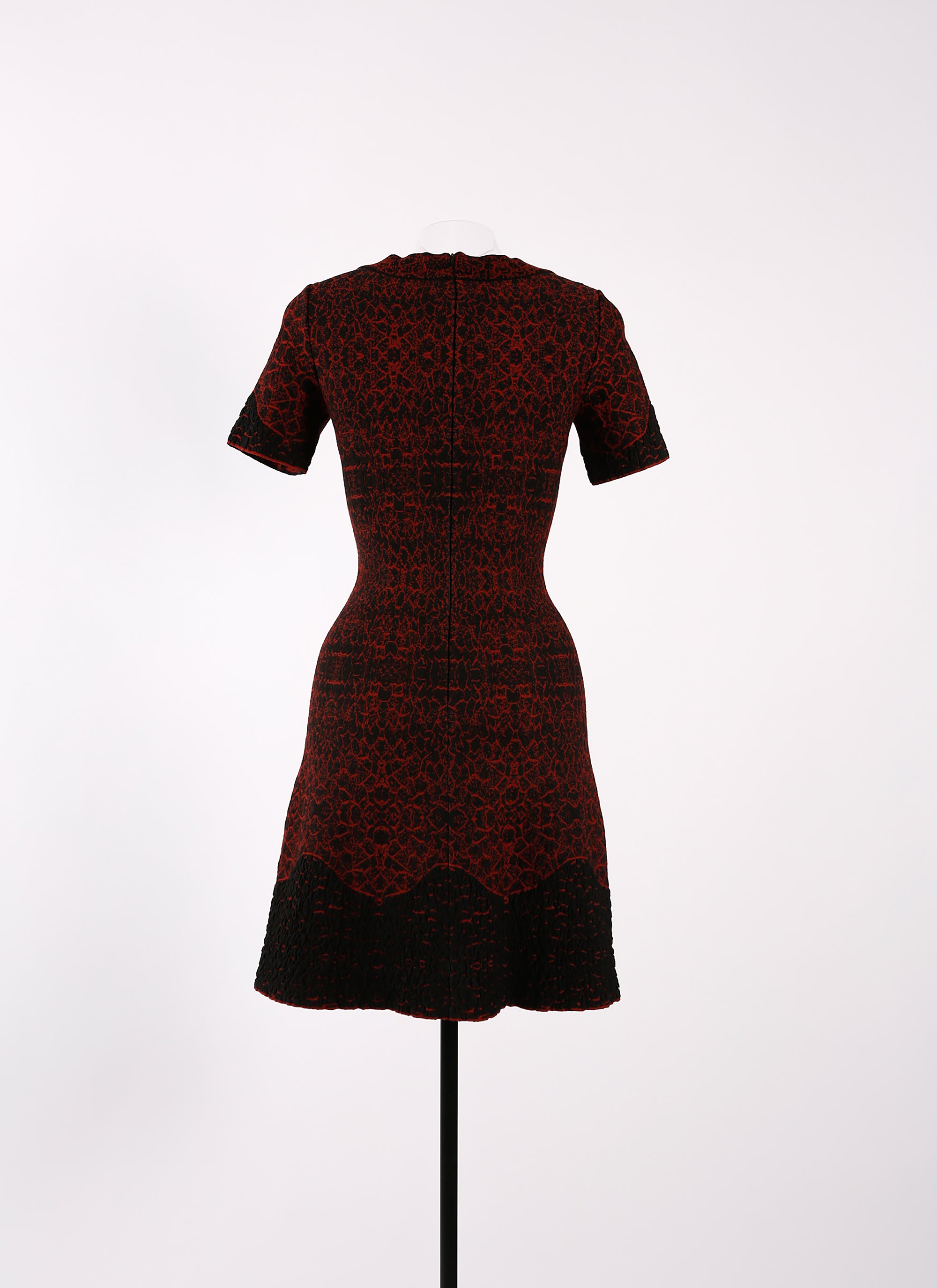 Galatea knitted short-sleeved dress - Black & Garnet