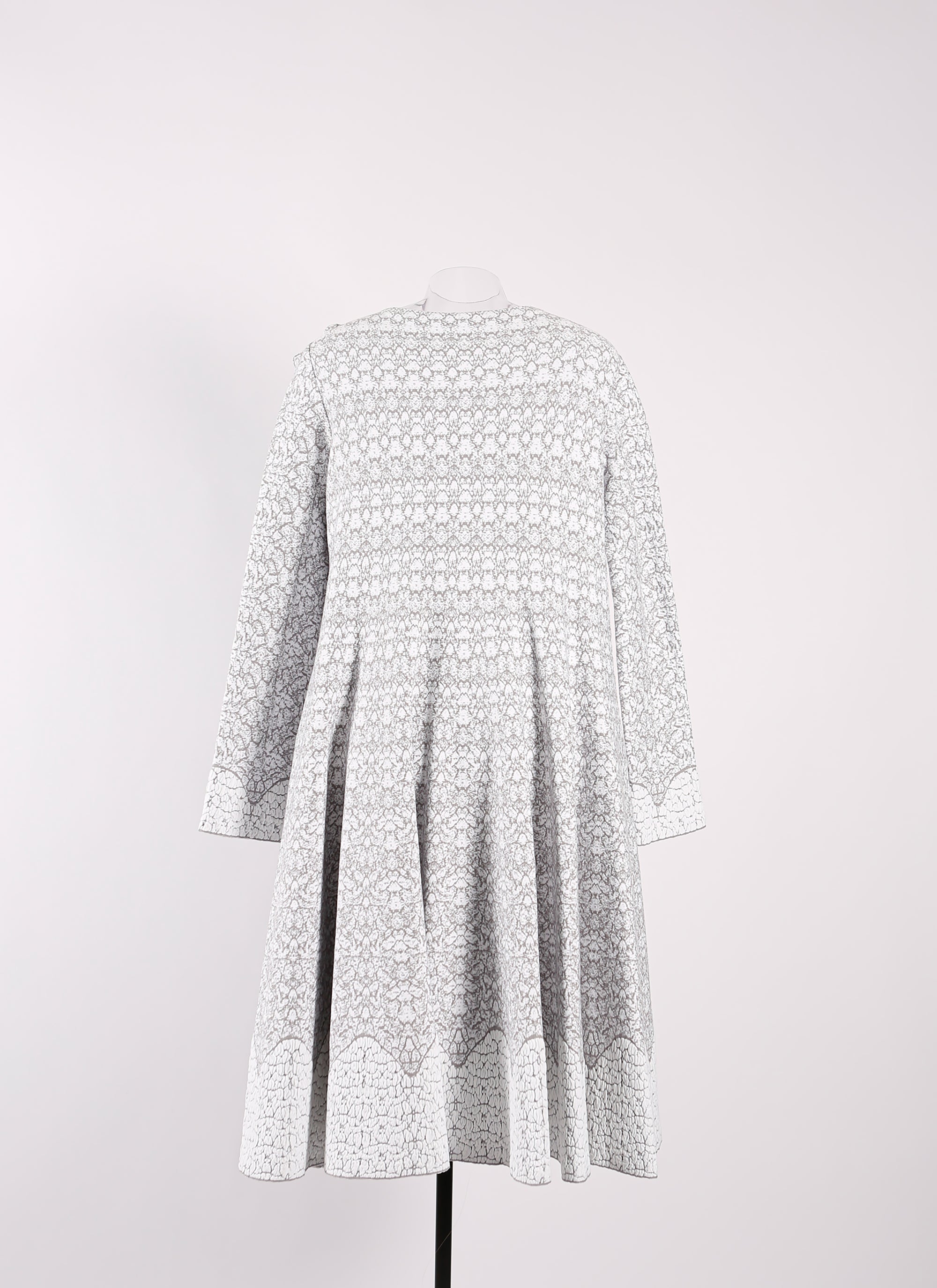 Galatea long sleeve knitted dress - White & Grey