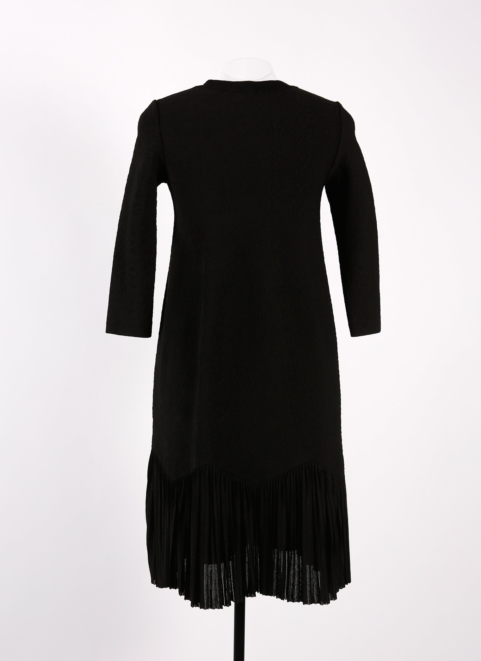 Long-sleeved knitted ruffled short dress - Black