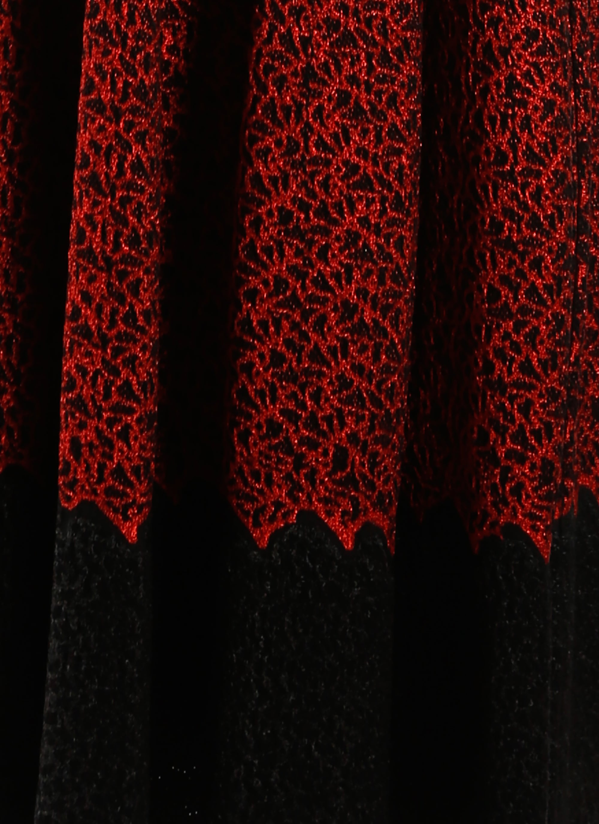 Jungle long sleeve dress - Black & Red