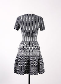 Robe à manches courtes Vagues en maille - Nuit & Blanc