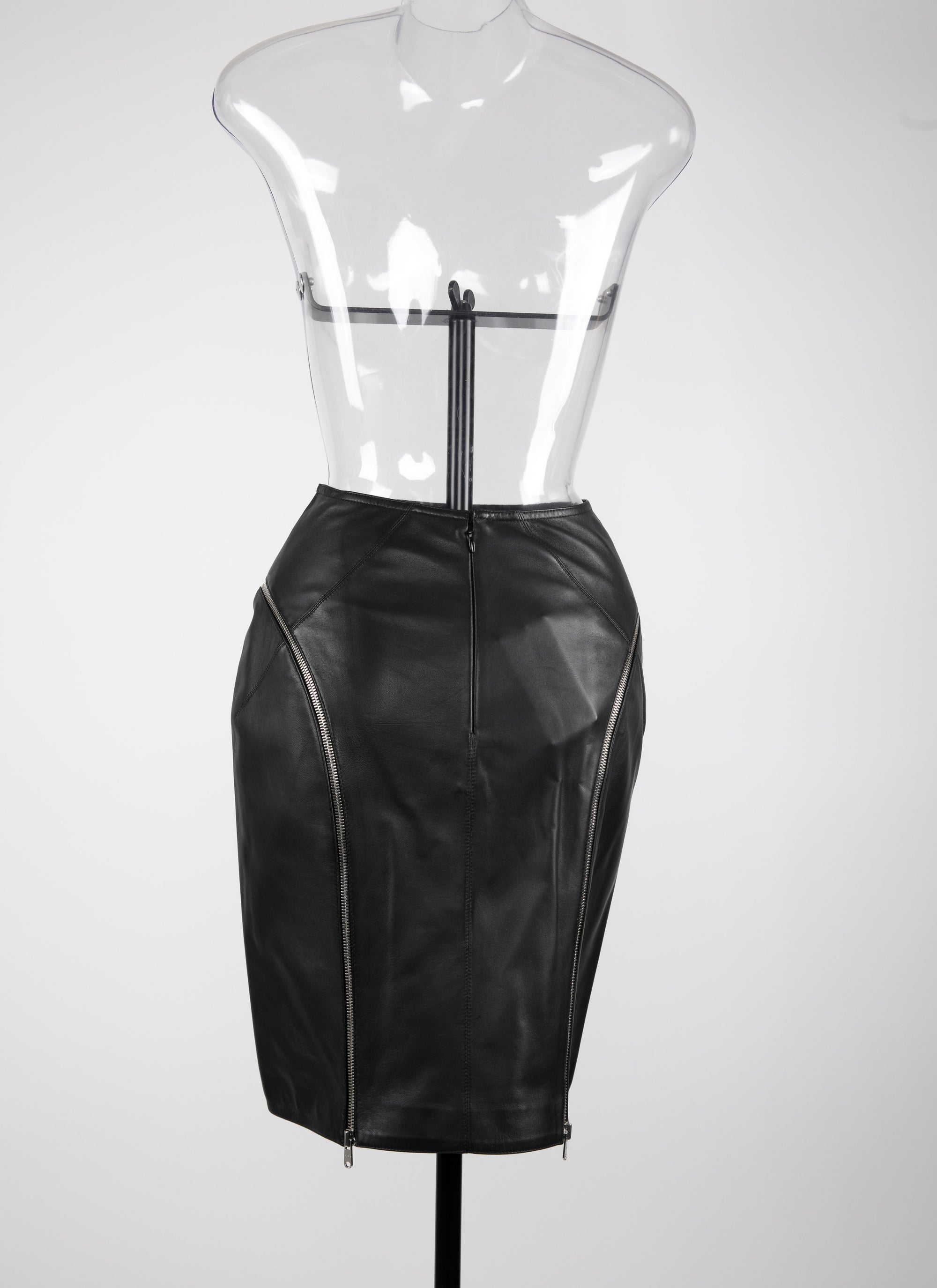 Jupe courte zippée en cuir - Noir