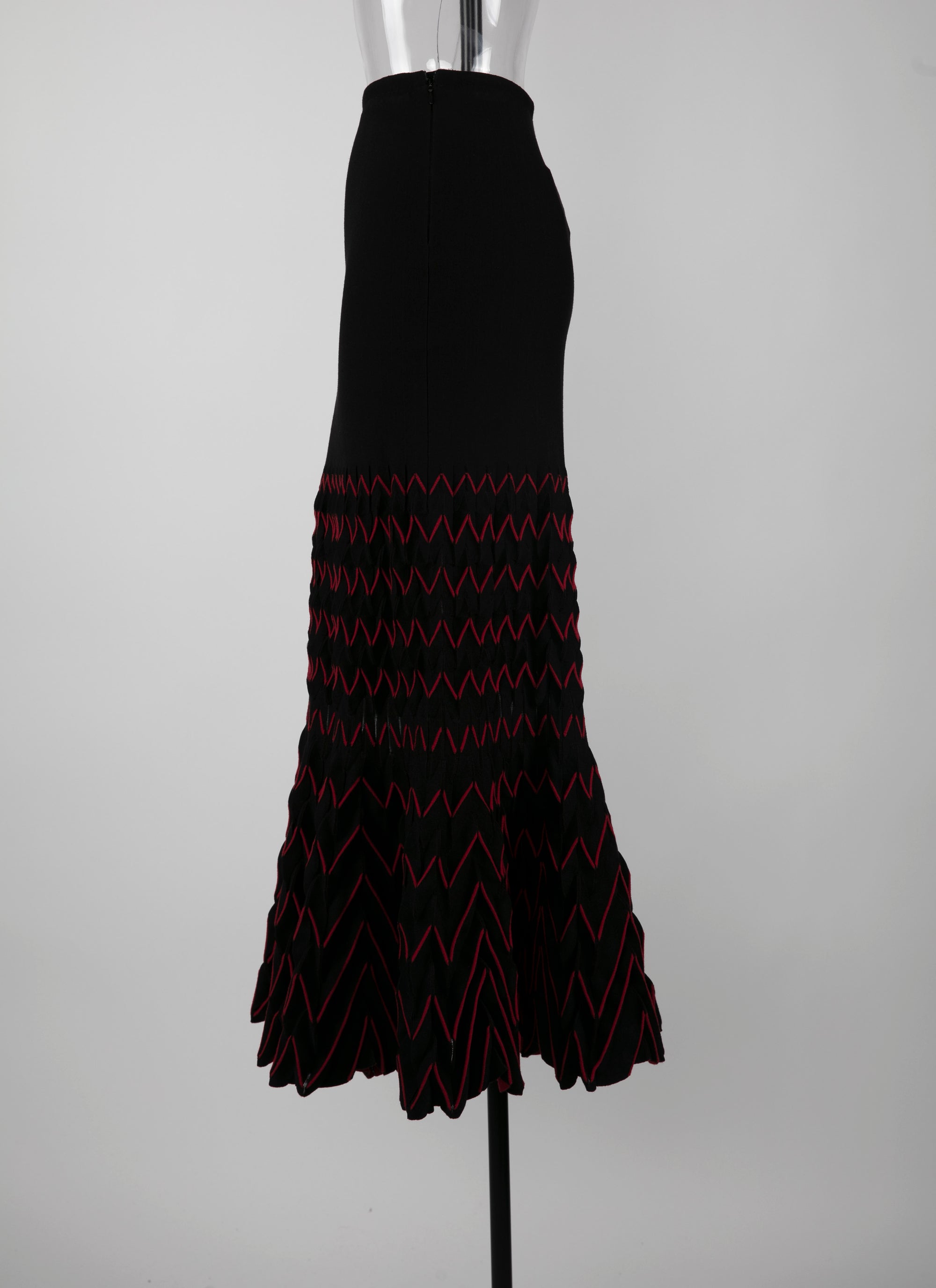 Wool fitted maxi skirt - Black & Red