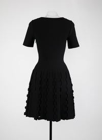 Short-sleeved knitted mini dress - Black