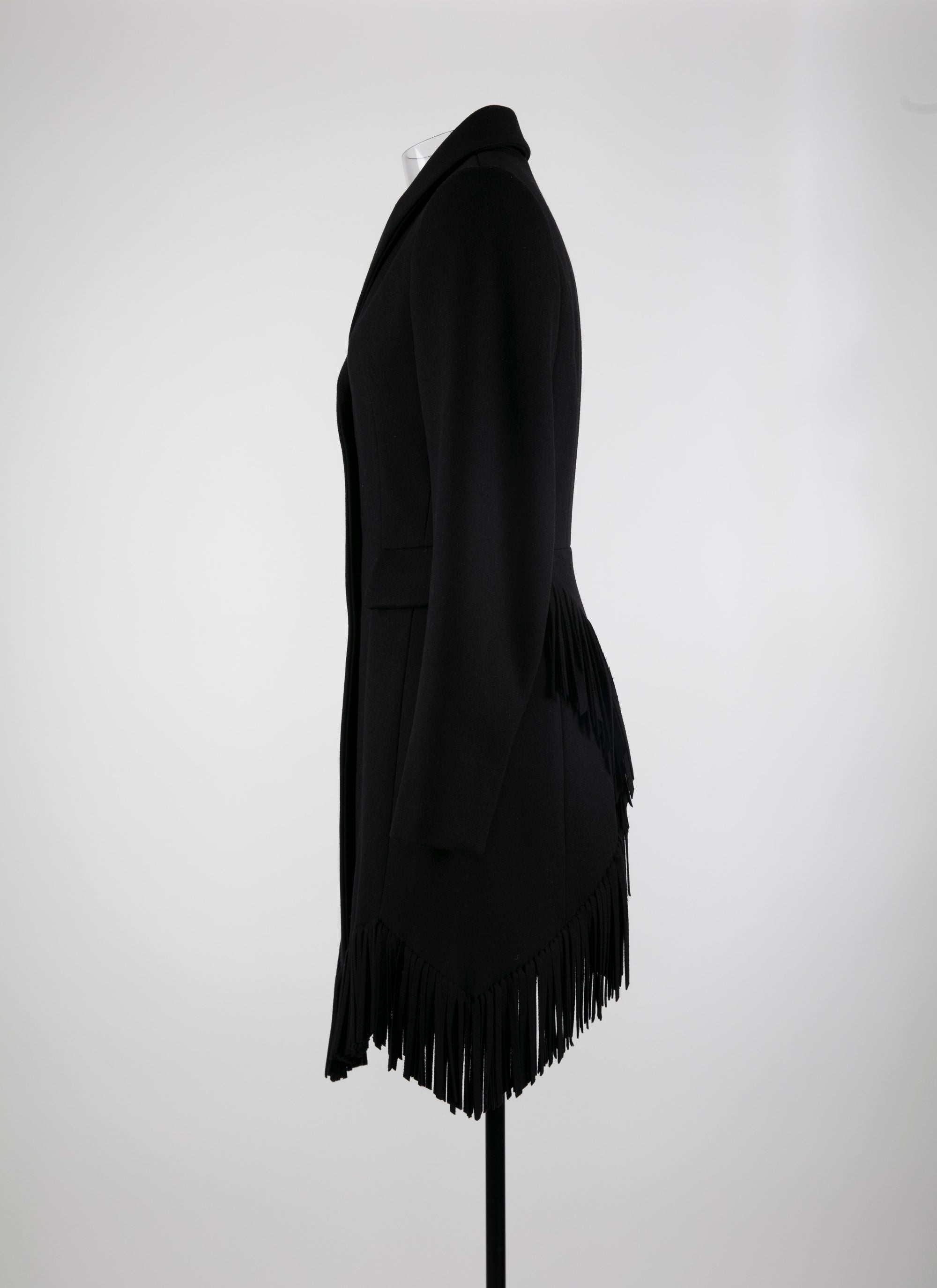 Veste cintrée en laine fine à franges - Noir